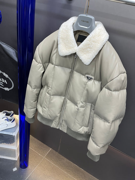 클래식 다운 양가죽패딩 (Classic down sheepskin padding)