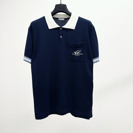 자수 티셔츠 (embroidered t-shirt)