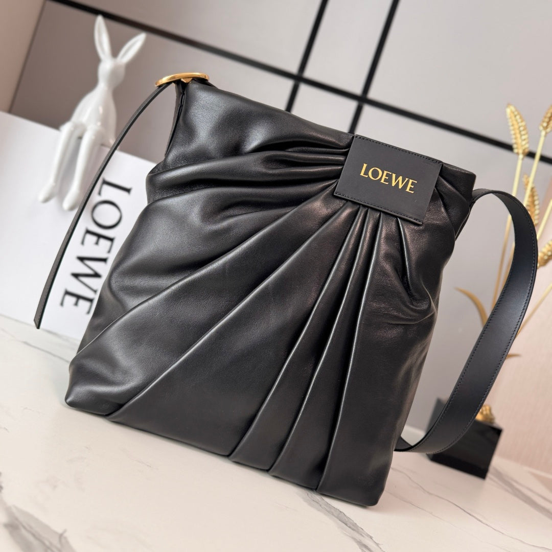 드레이프 토트백 (Drape Tote Bag)