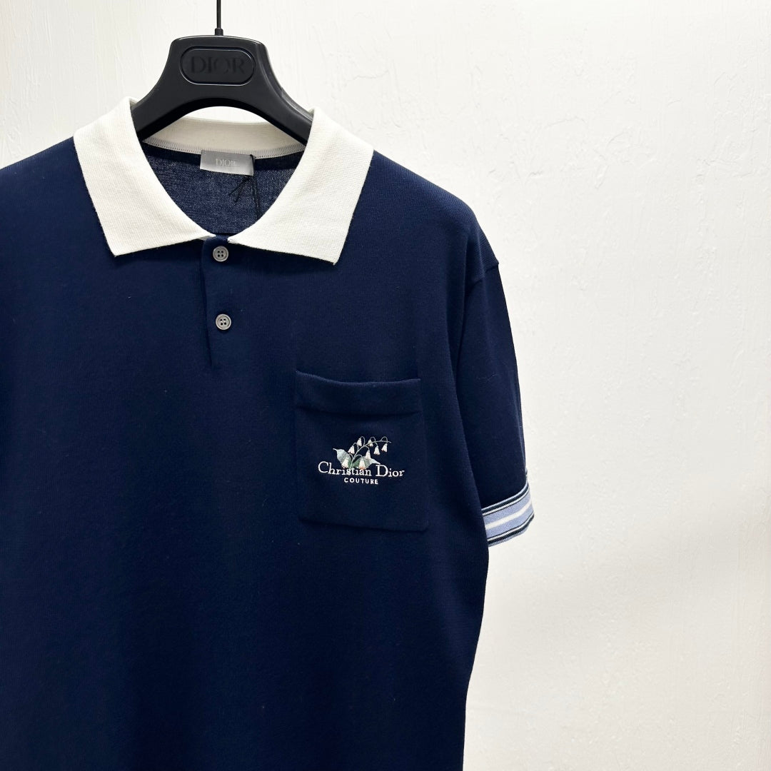 자수 티셔츠 (embroidered t-shirt)