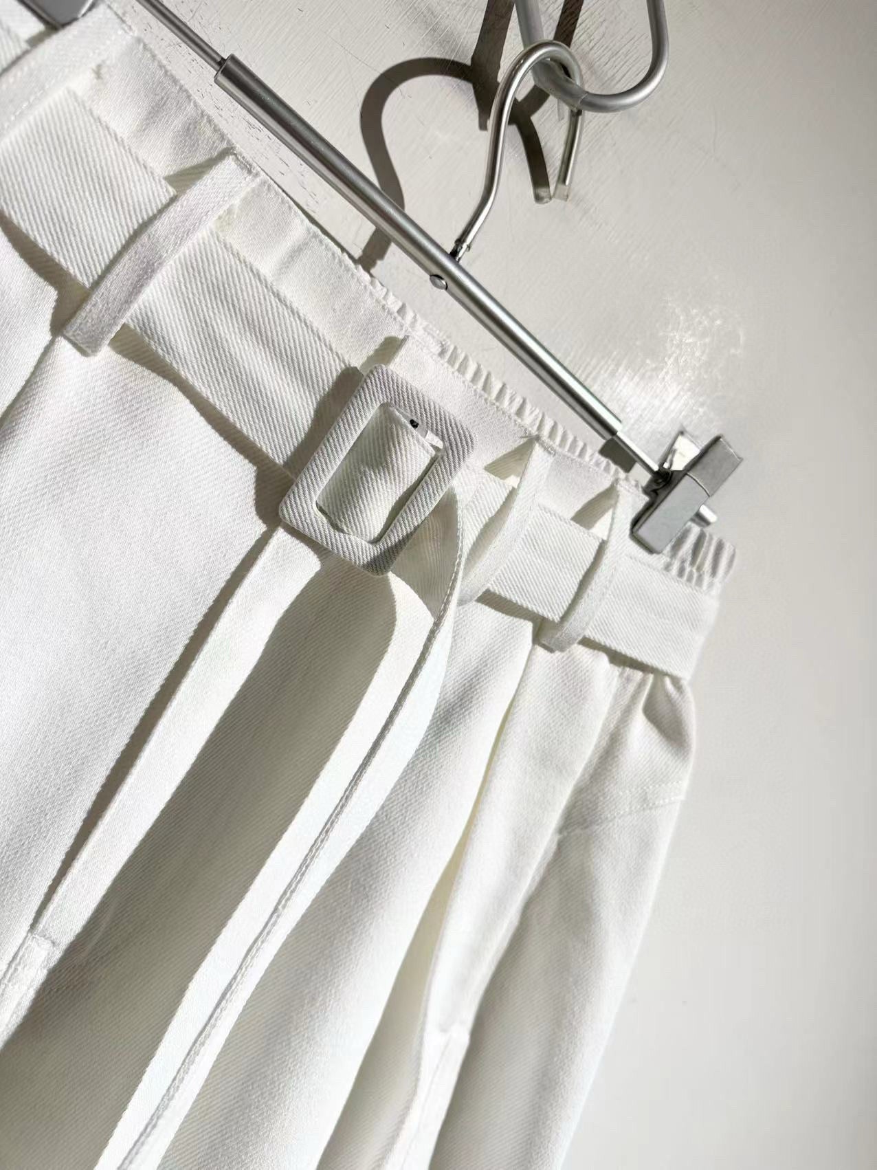 와이드 레그 숏팬츠 (Wide leg shorts)