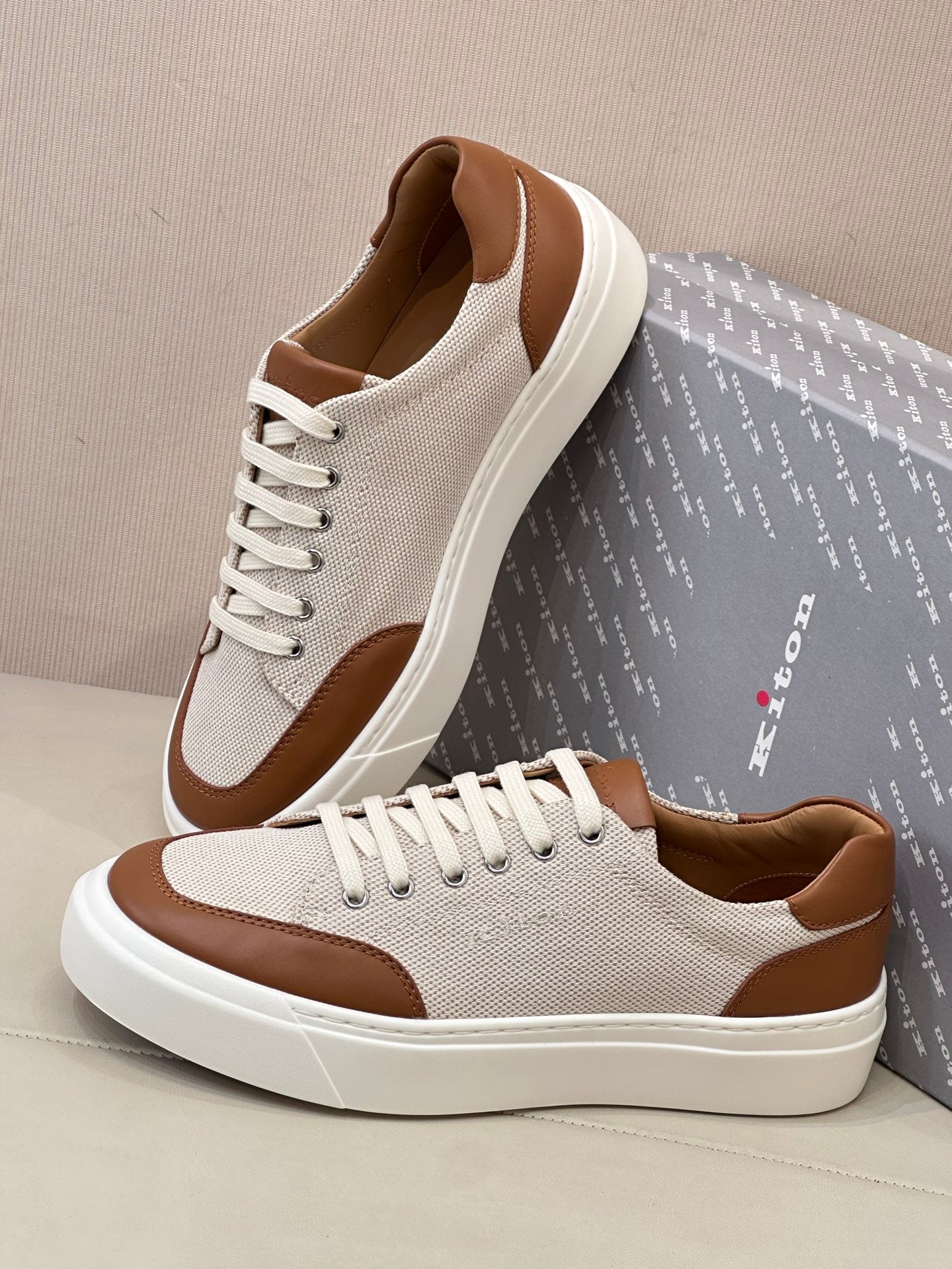 컬러블록 스니커즈 (Colorblock sneakers)
