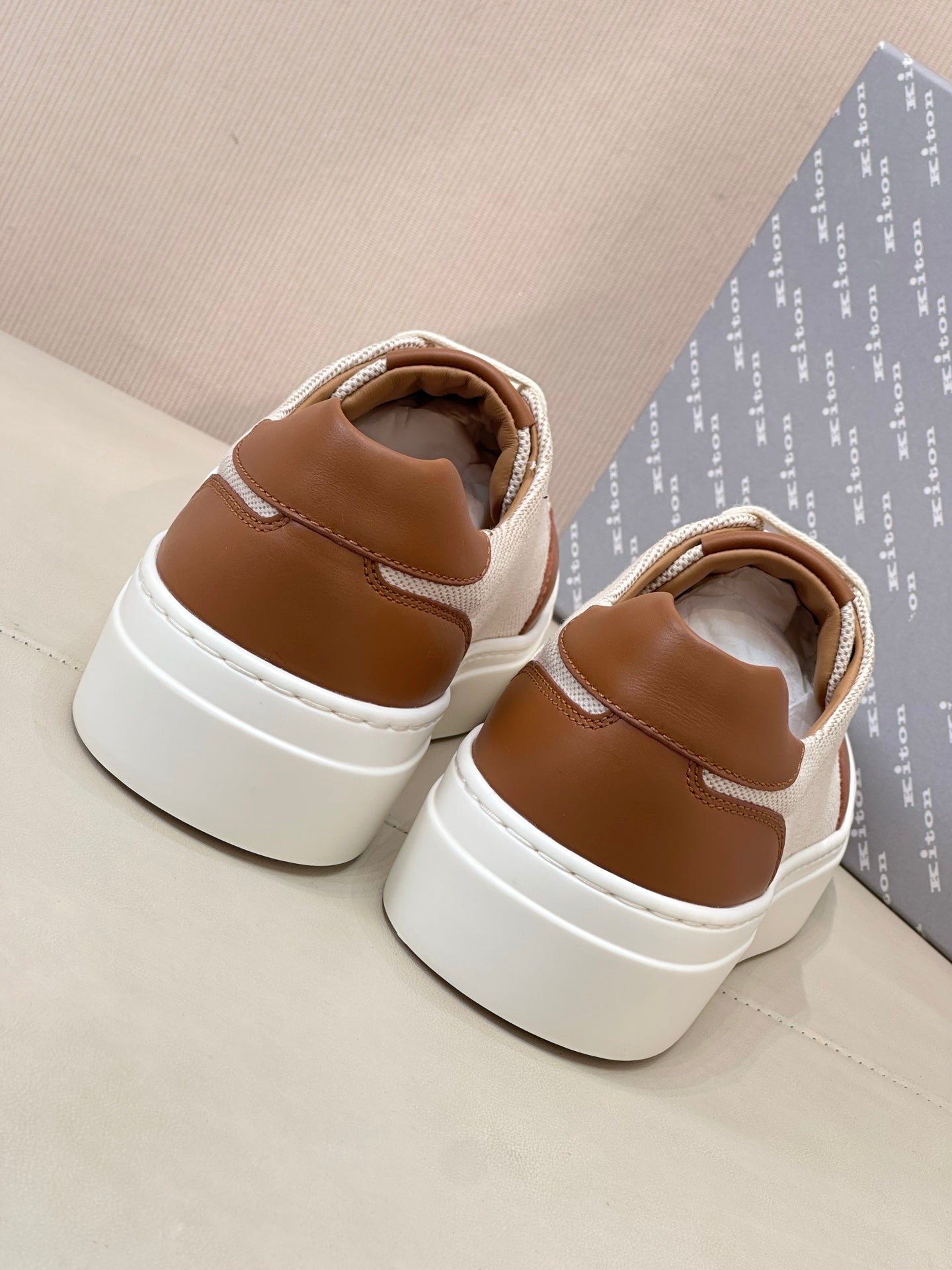 컬러블록 스니커즈 (Colorblock sneakers)