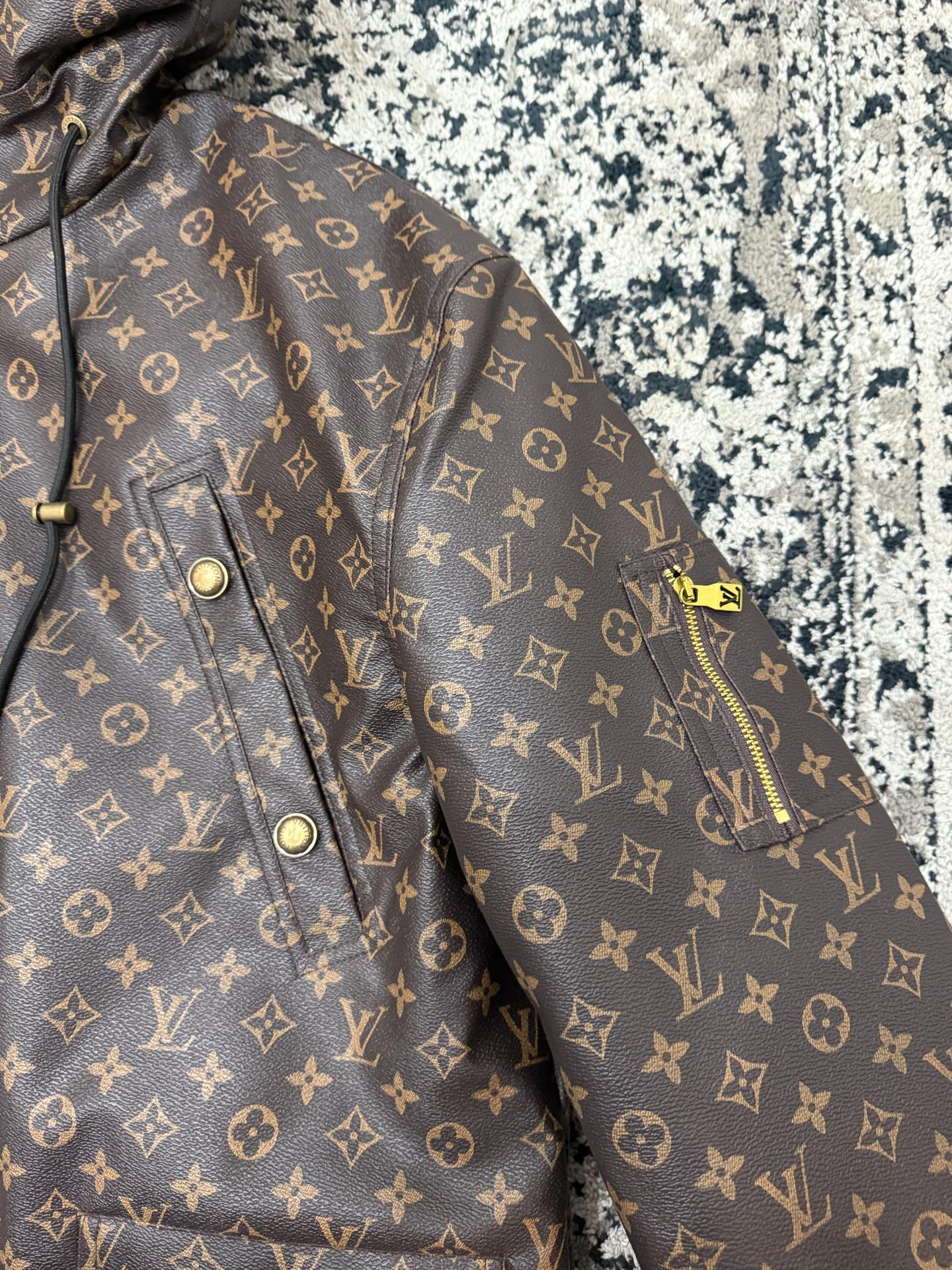 니고 무스탕 (Nigo Mustang)