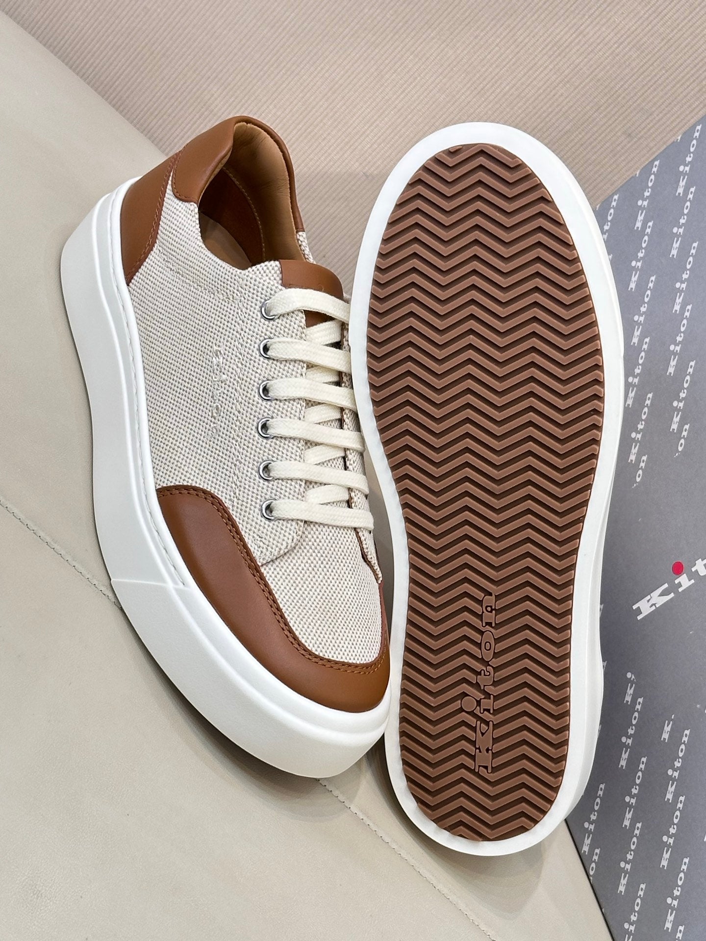 컬러블록 스니커즈 (Colorblock sneakers)