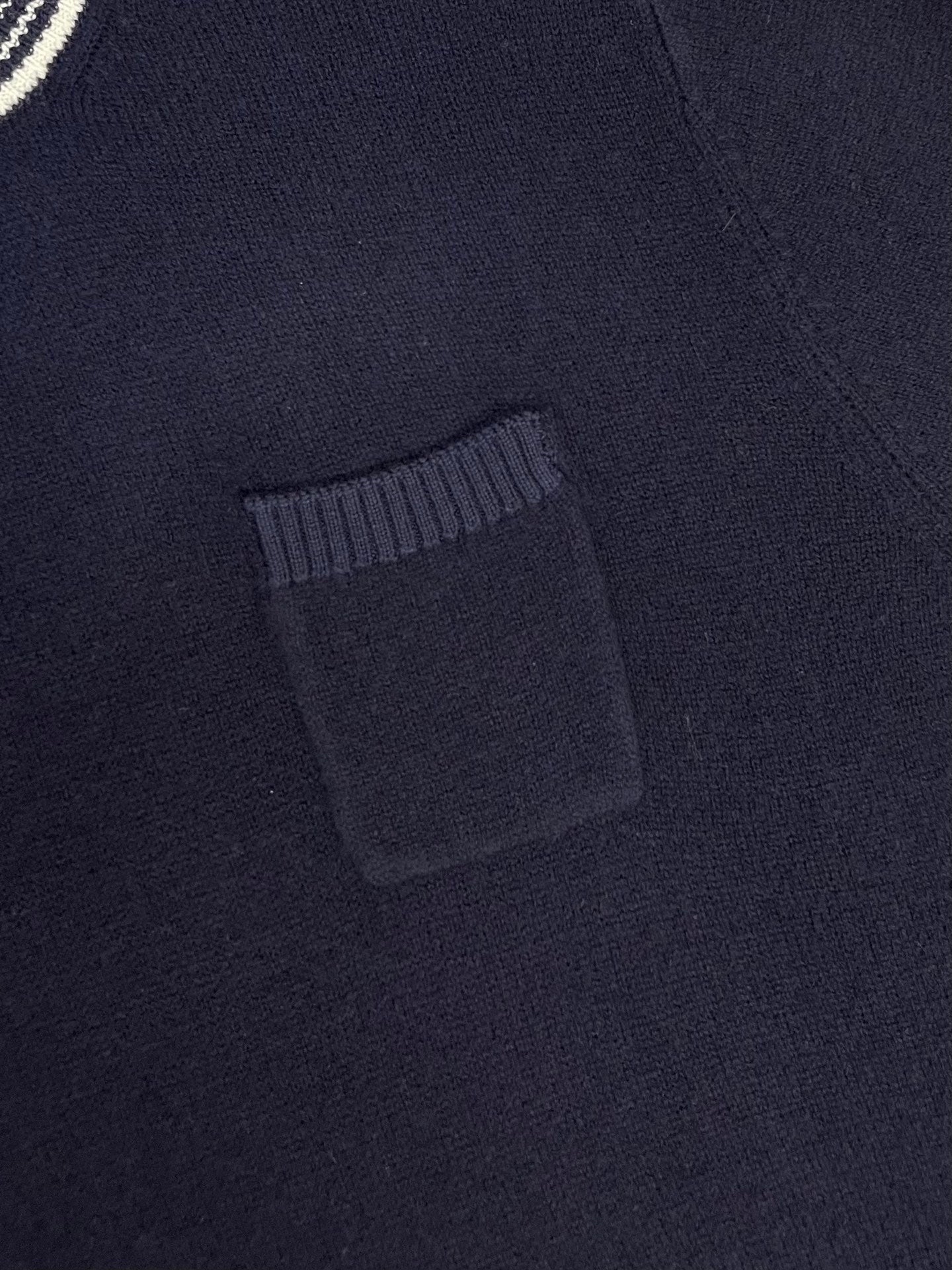 배색 립 티셔츠 (Rib T-Shirt)