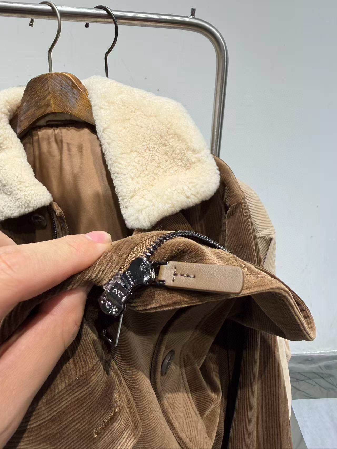 에비에이터 자켓 (aviator jacket)