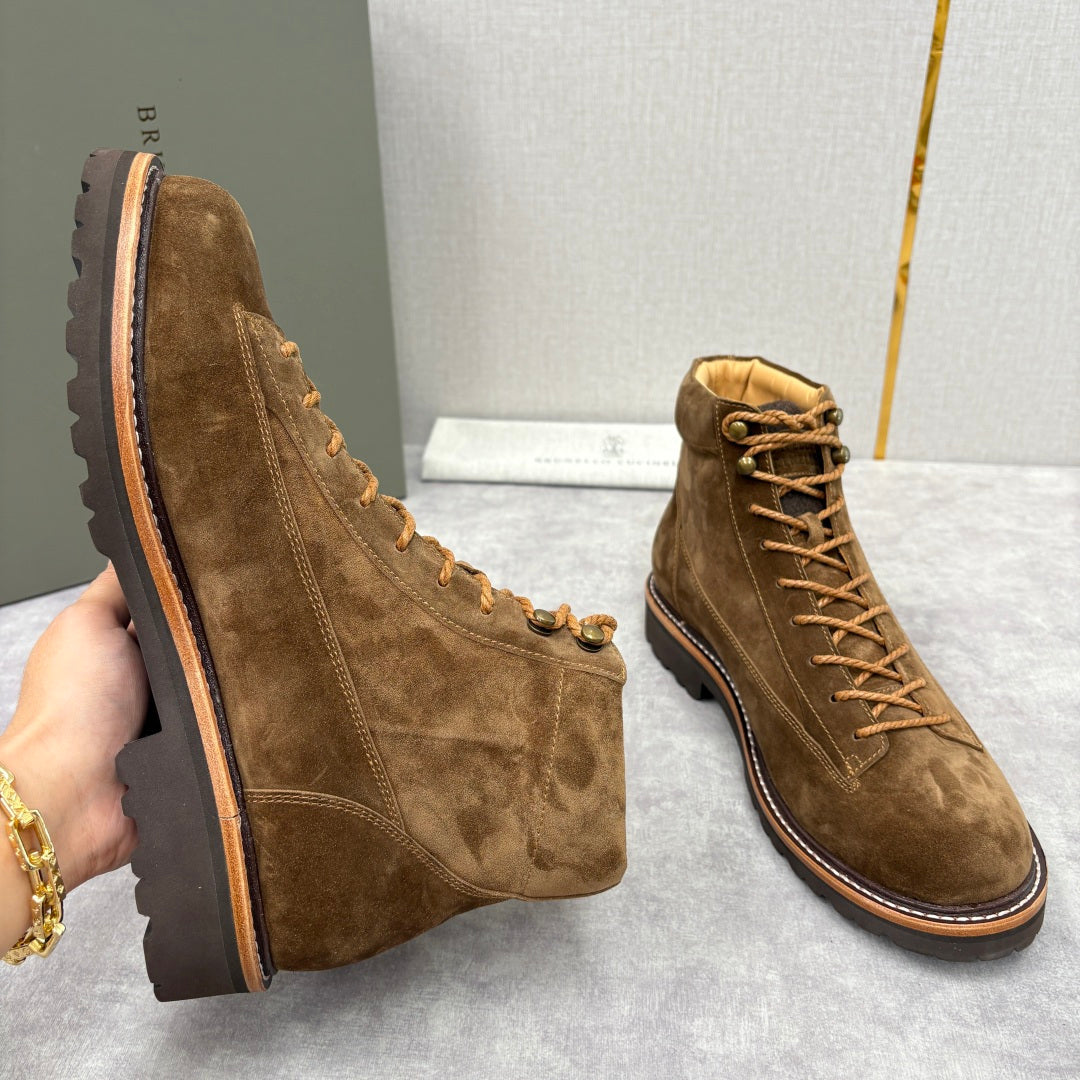 하이킹 부츠 (hiking boots)