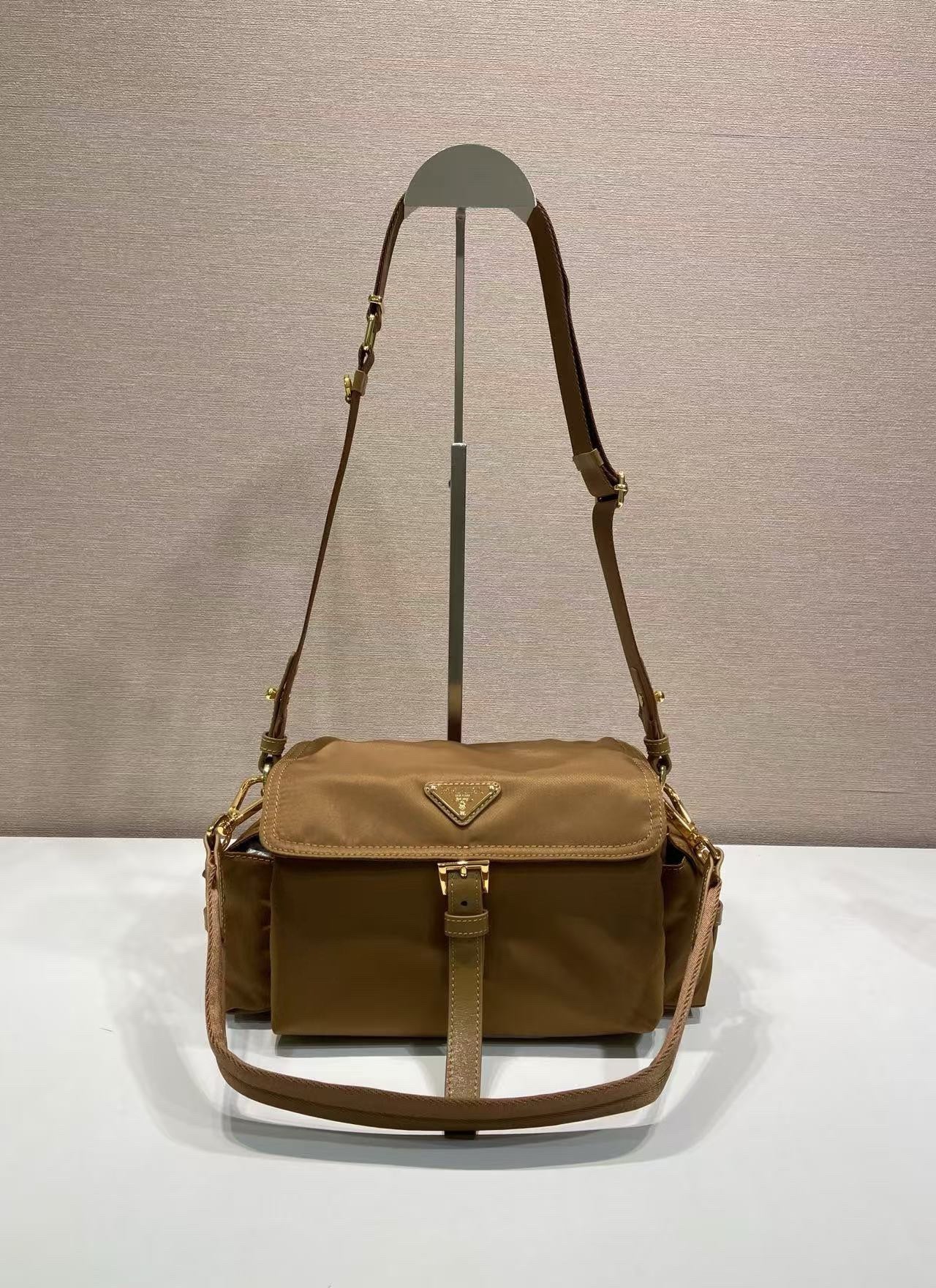 포켓 토트백 (Pocket Tote Bag)