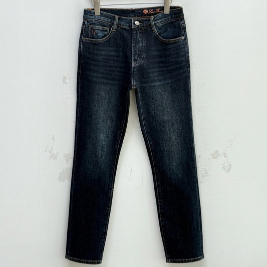 스트레이트 청바지 (straight jeans)
