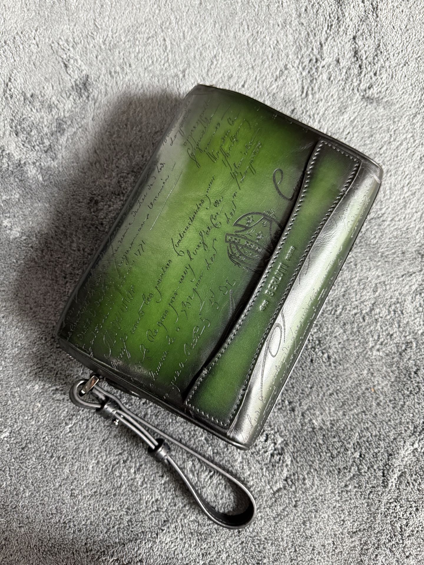 스크리토 클러치백 (Scritto Clutch Bag)