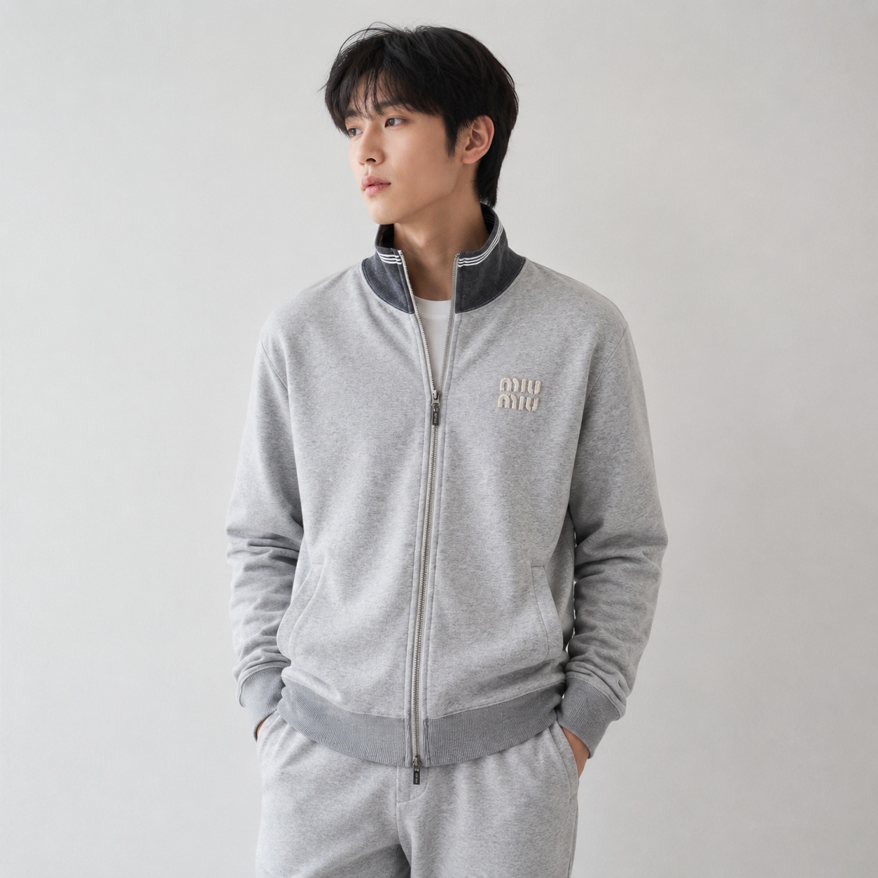 아플리케 집업 (Applique Zip-up)
