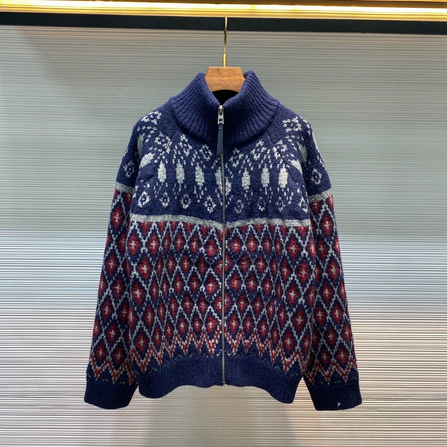 페어 아일 가디건 (Fair Isle Cardigan)