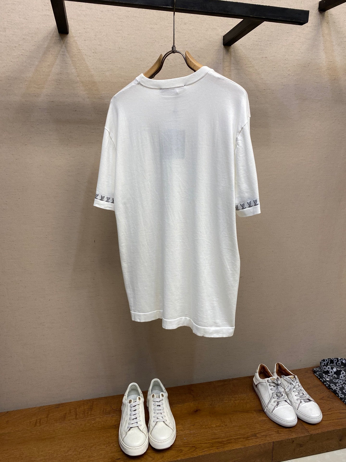 코튼 크루넥 반팔티셔츠 (Cotton crewneck short sleeve t-shirt)