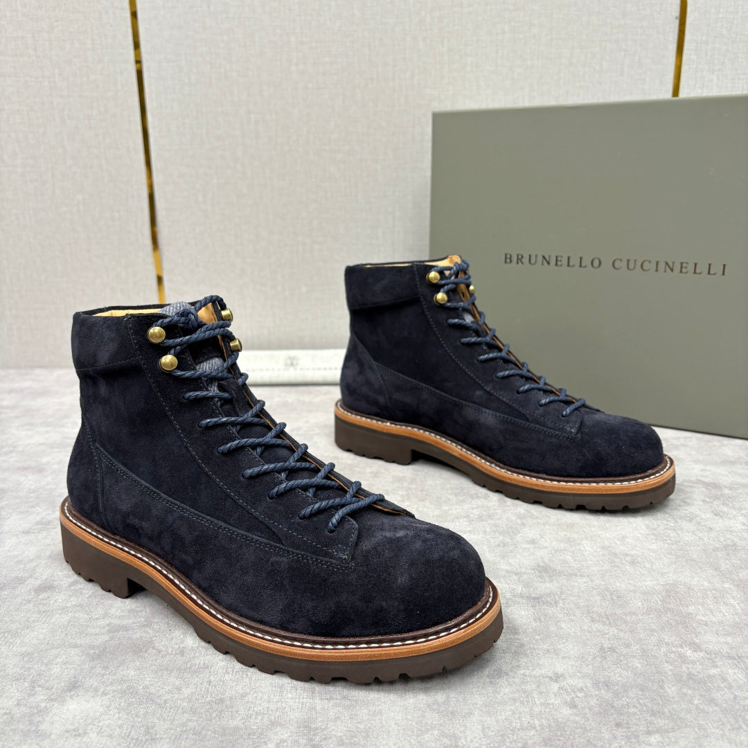 하이킹 부츠 (hiking boots)