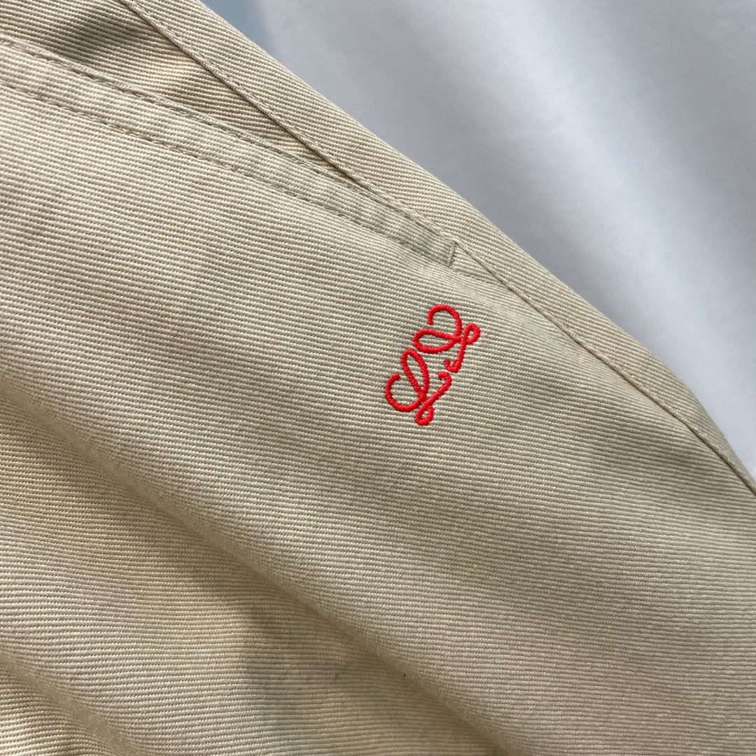 플레이트 팬츠 (Pleated pants)