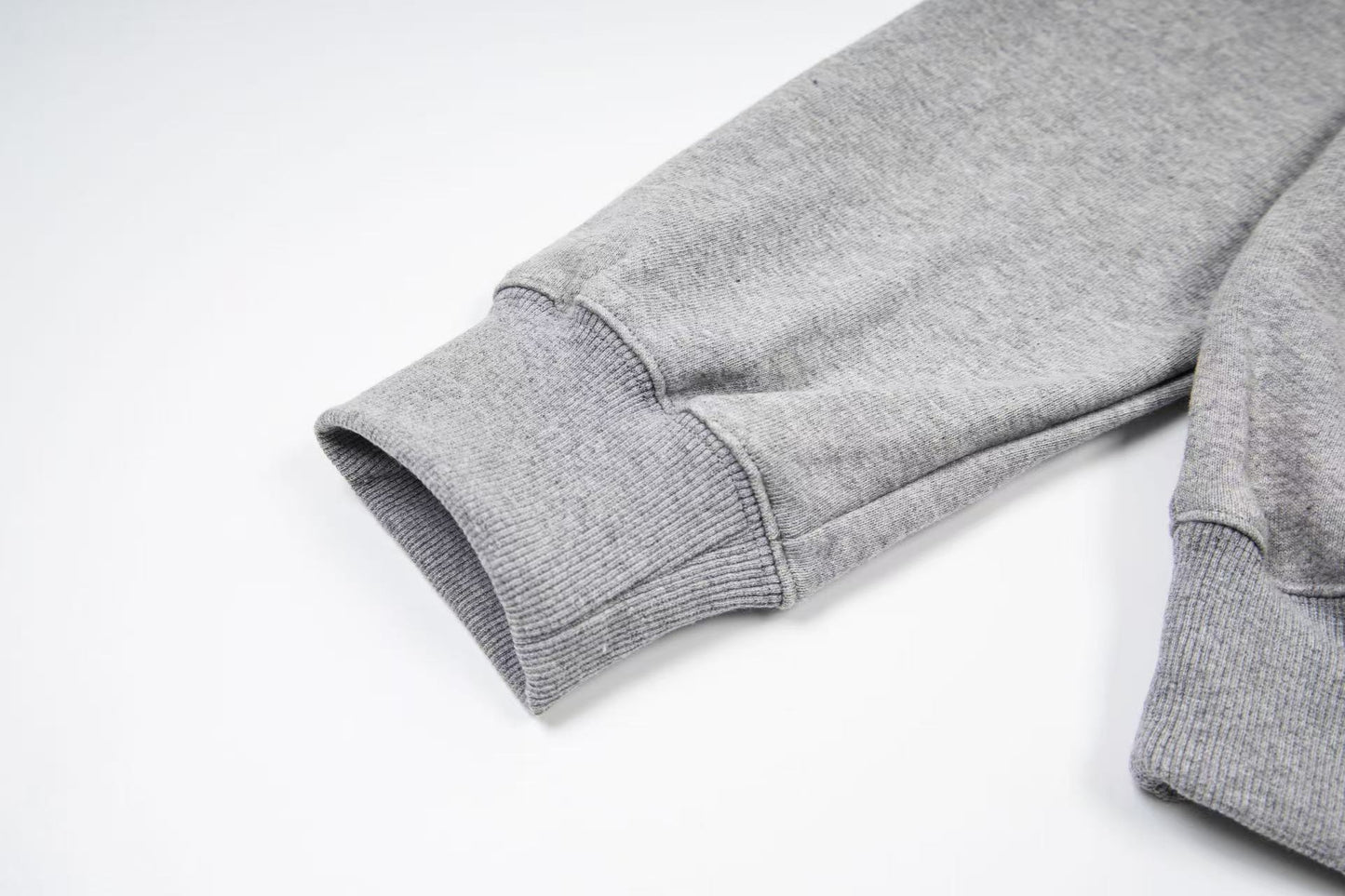 아플리케 집업 (Applique Zip-up)