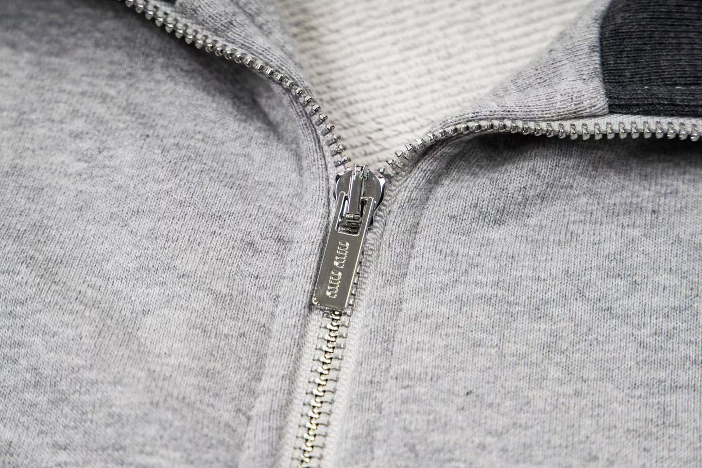 아플리케 집업 (Applique Zip-up)