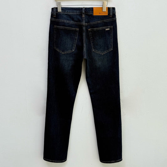 스트레이트 청바지 (straight jeans)