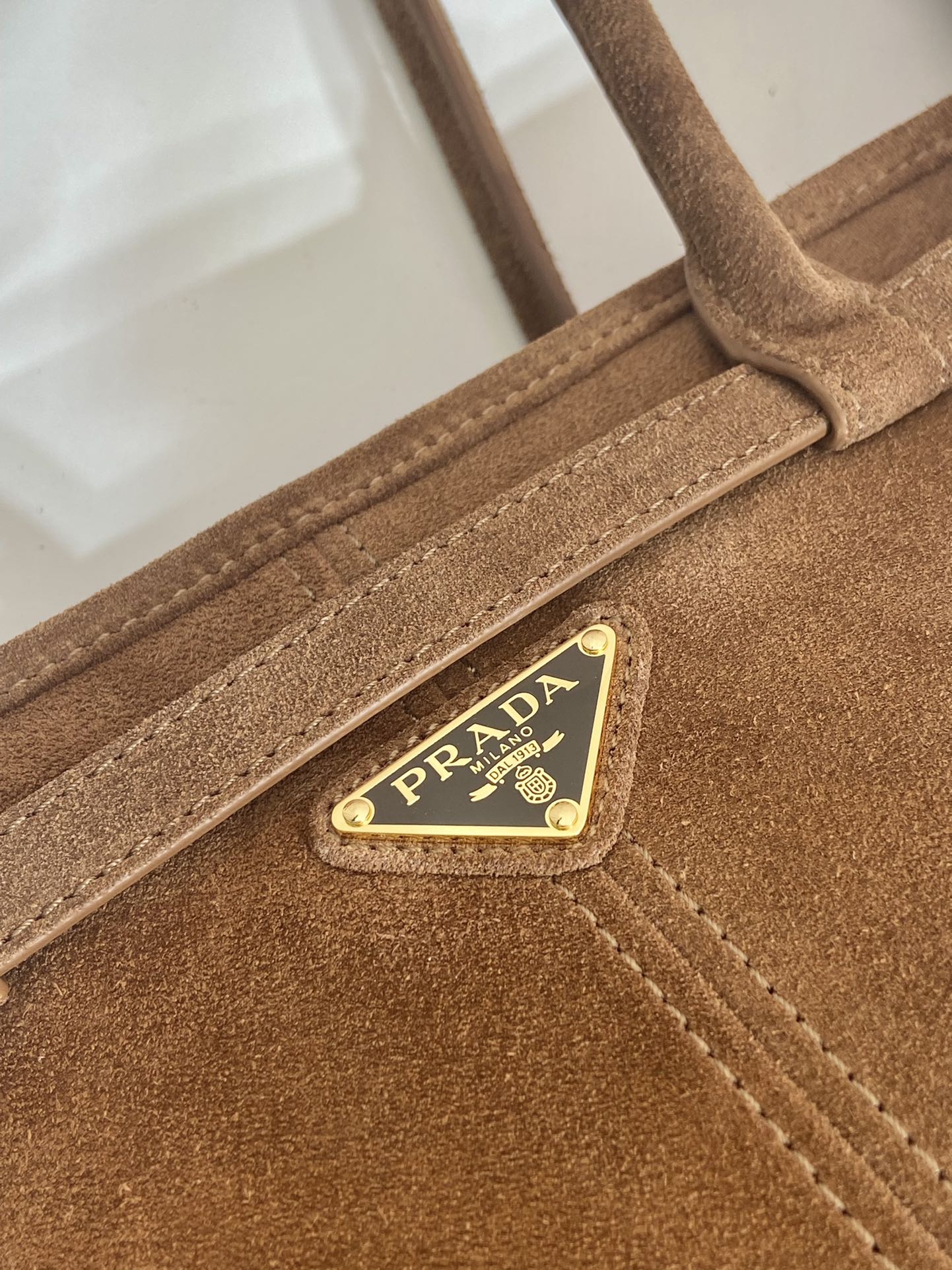 스웨이드 토트백 (Suede tote bag)