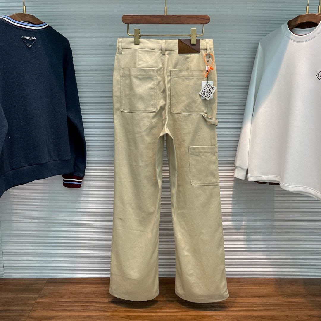 플레이트 팬츠 (Pleated pants)