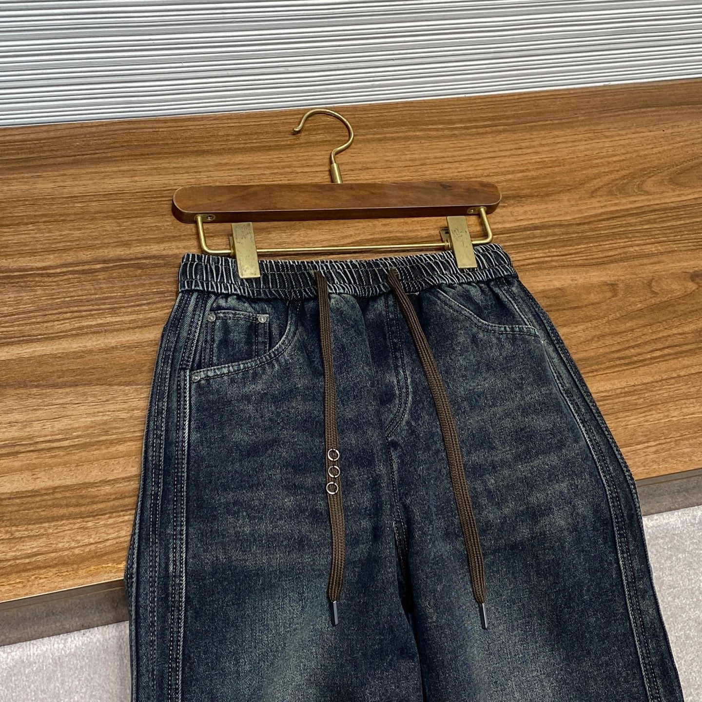 드로스트링 밴딩청바지 (Drawstring banding jeans)
