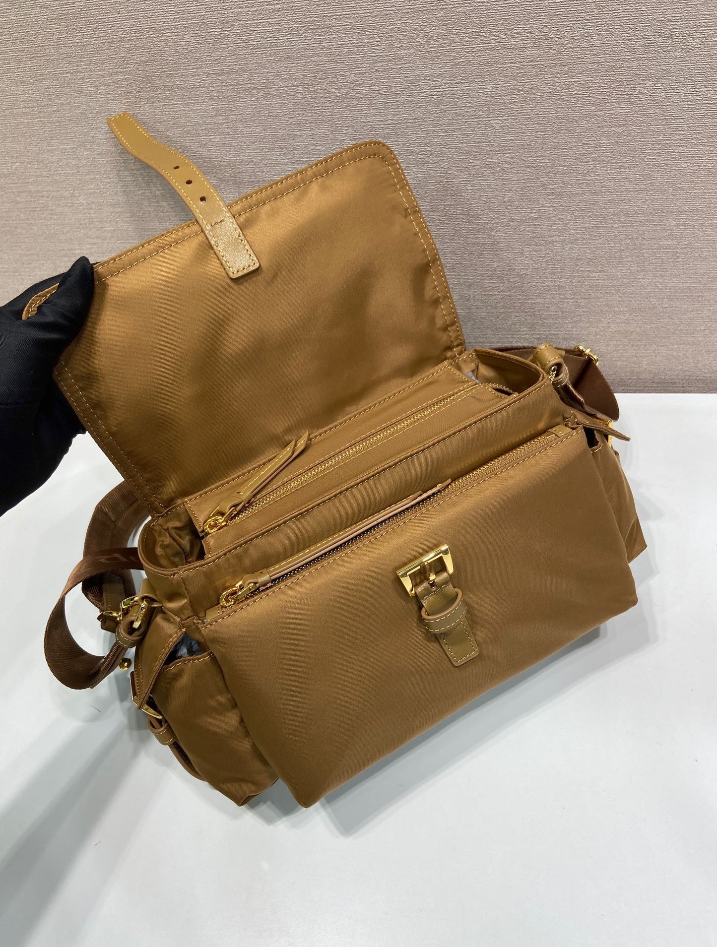 포켓 토트백 (Pocket Tote Bag)