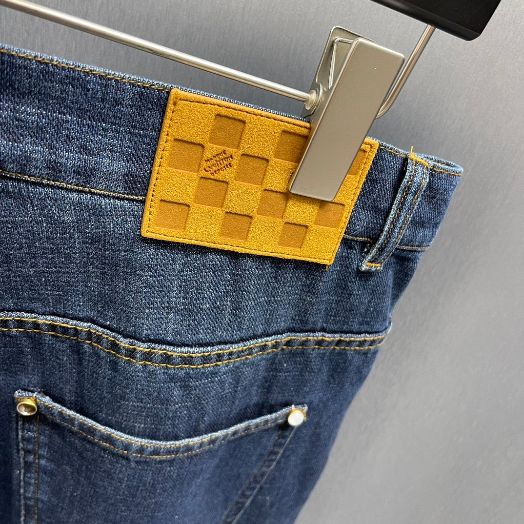 루 워시드 데님진 (Lou Washed Denim Jeans)