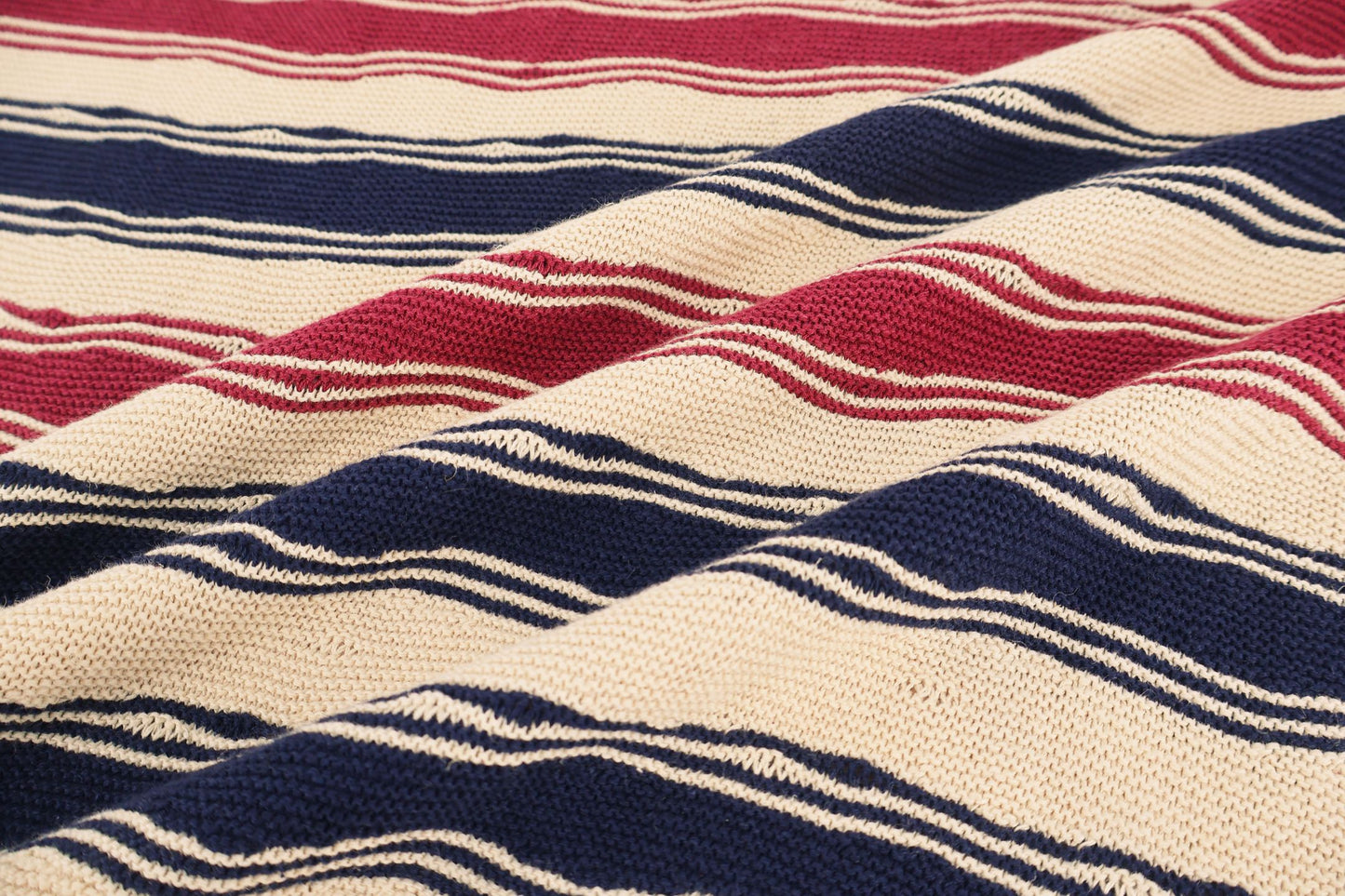디스토디드 니트 (Distorted knit)