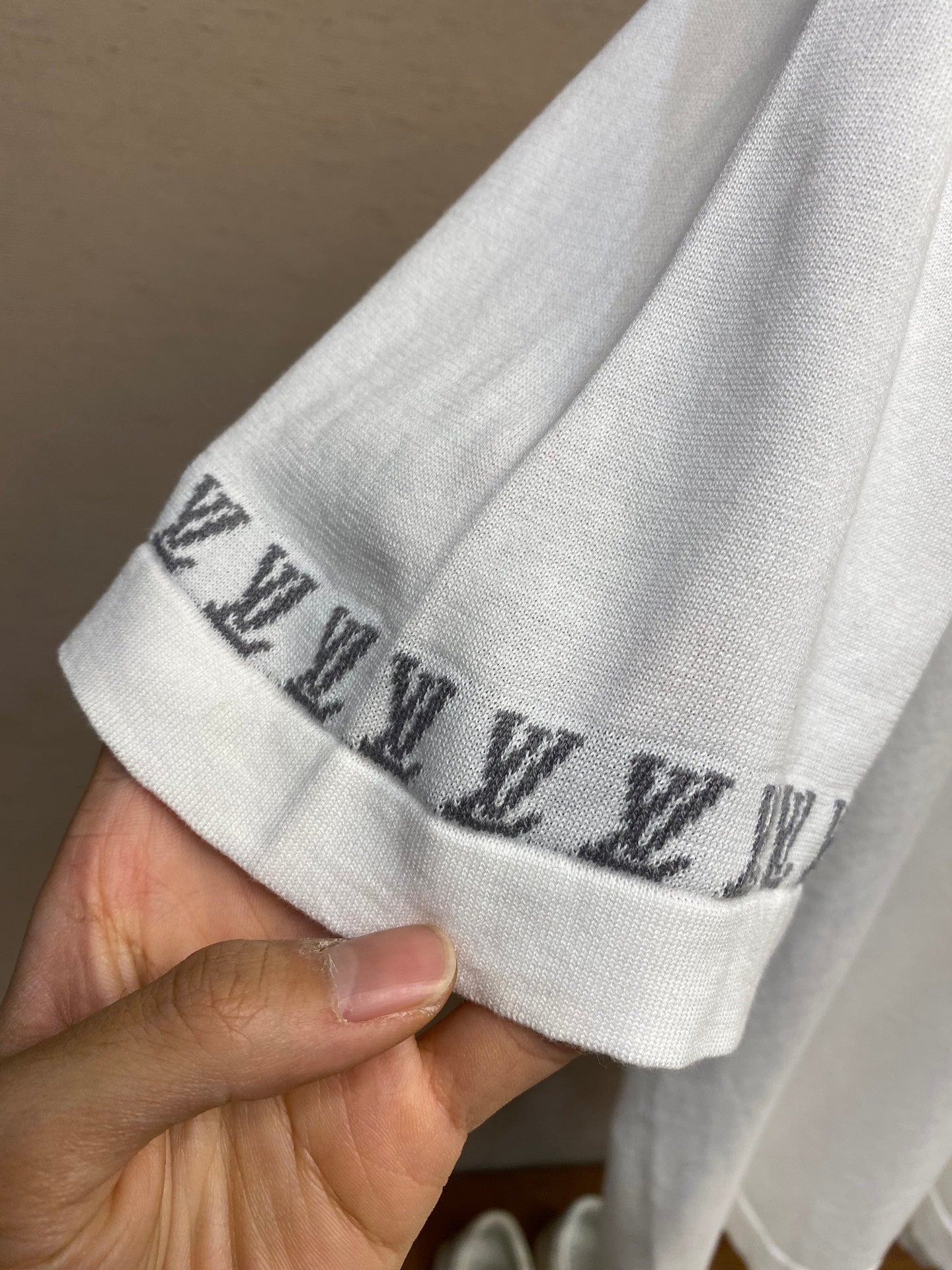 코튼 크루넥 반팔티셔츠 (Cotton crewneck short sleeve t-shirt)
