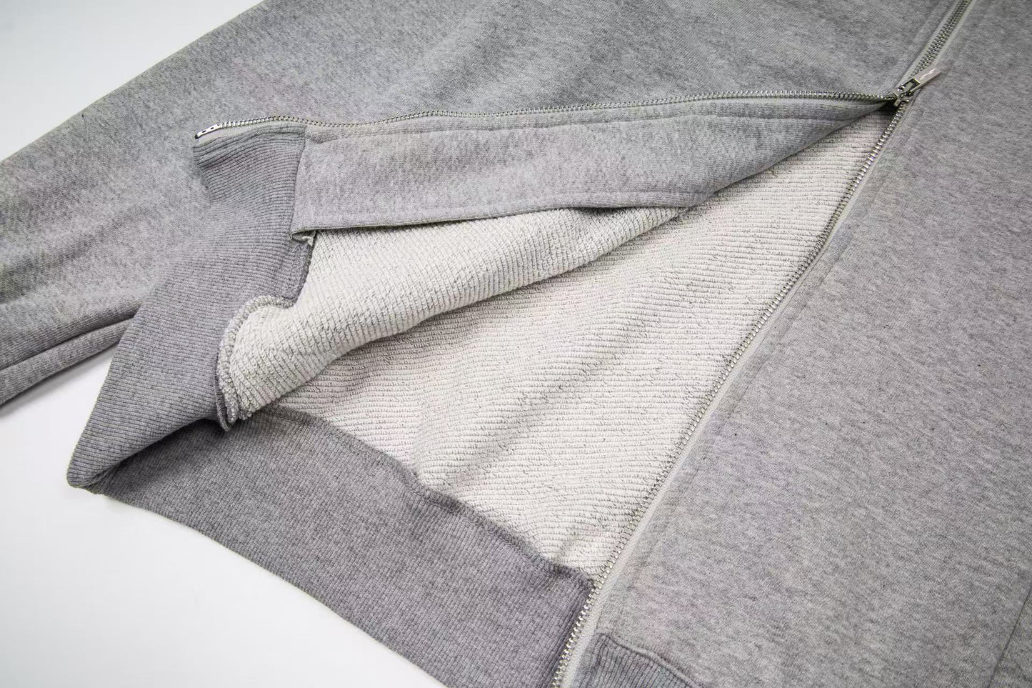 아플리케 집업 (Applique Zip-up)