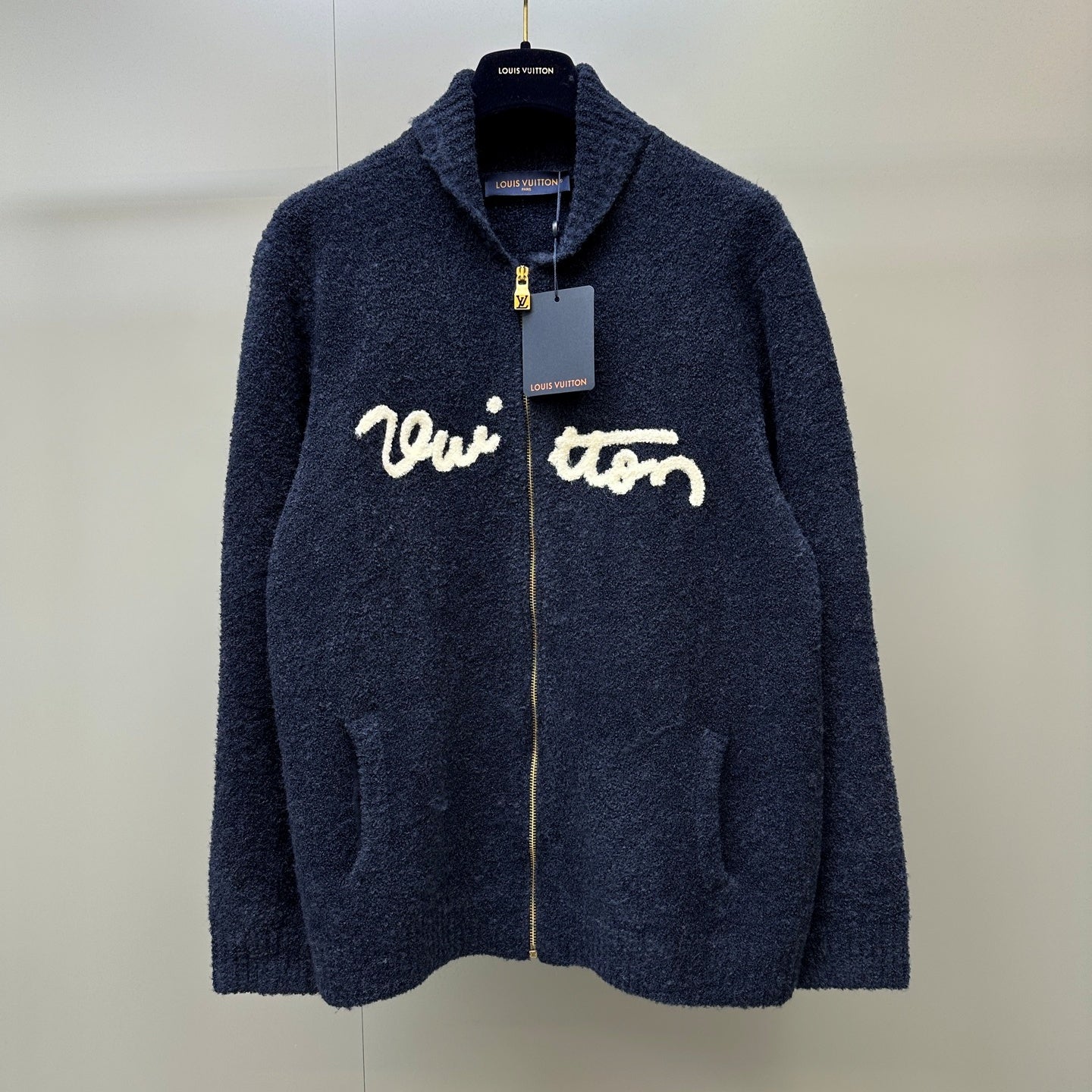 뉴 시즌 가디건 (New Season Cardigan)