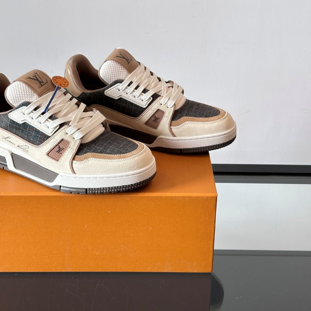 트레이너스니커즈 (Trainer Sneakers)