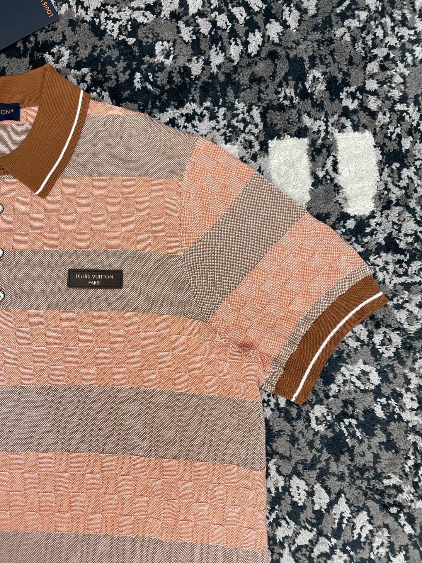 체커보드 티셔츠 (Checkerboard T-shirt)