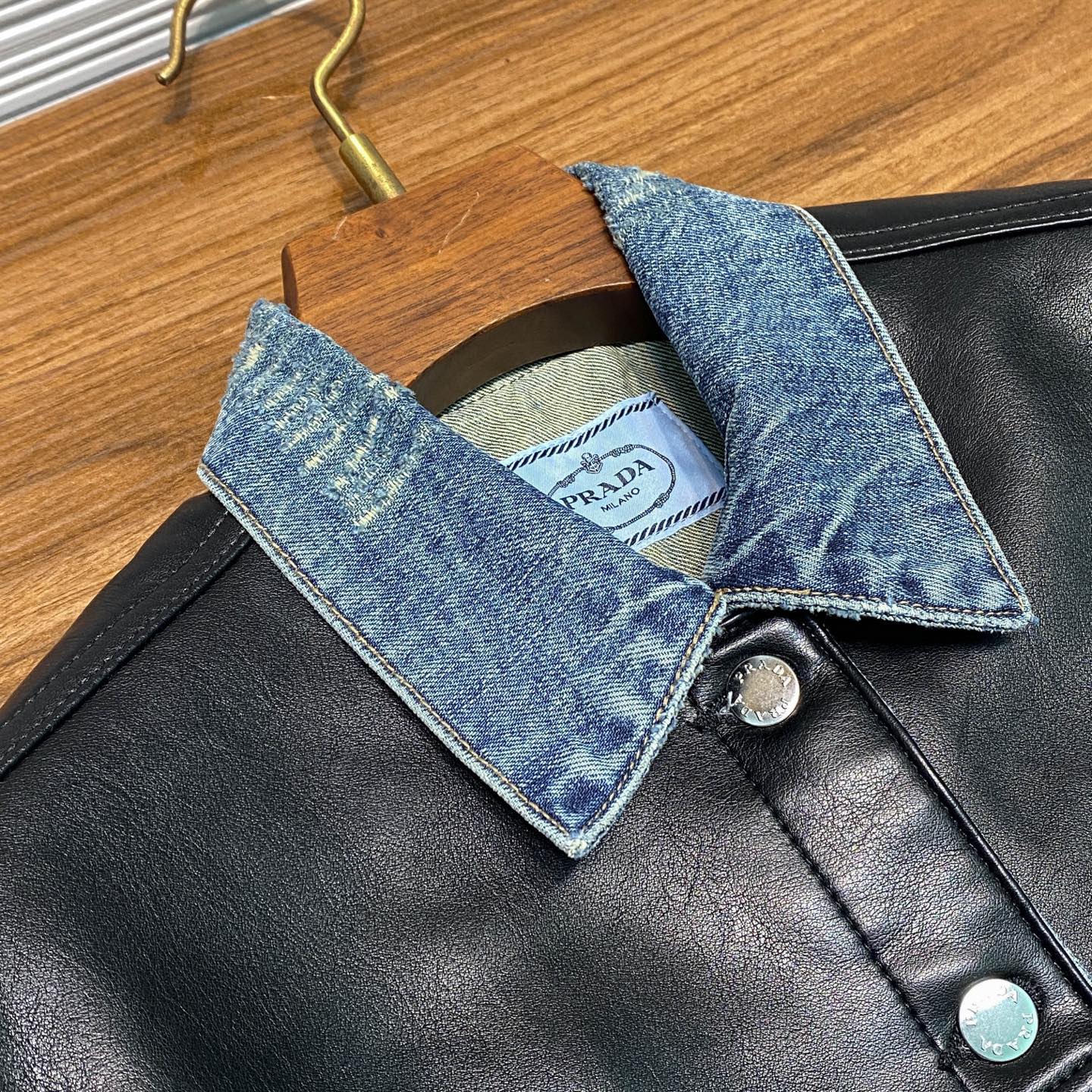 워시드 데님자켓 (Washed denim jacket)
