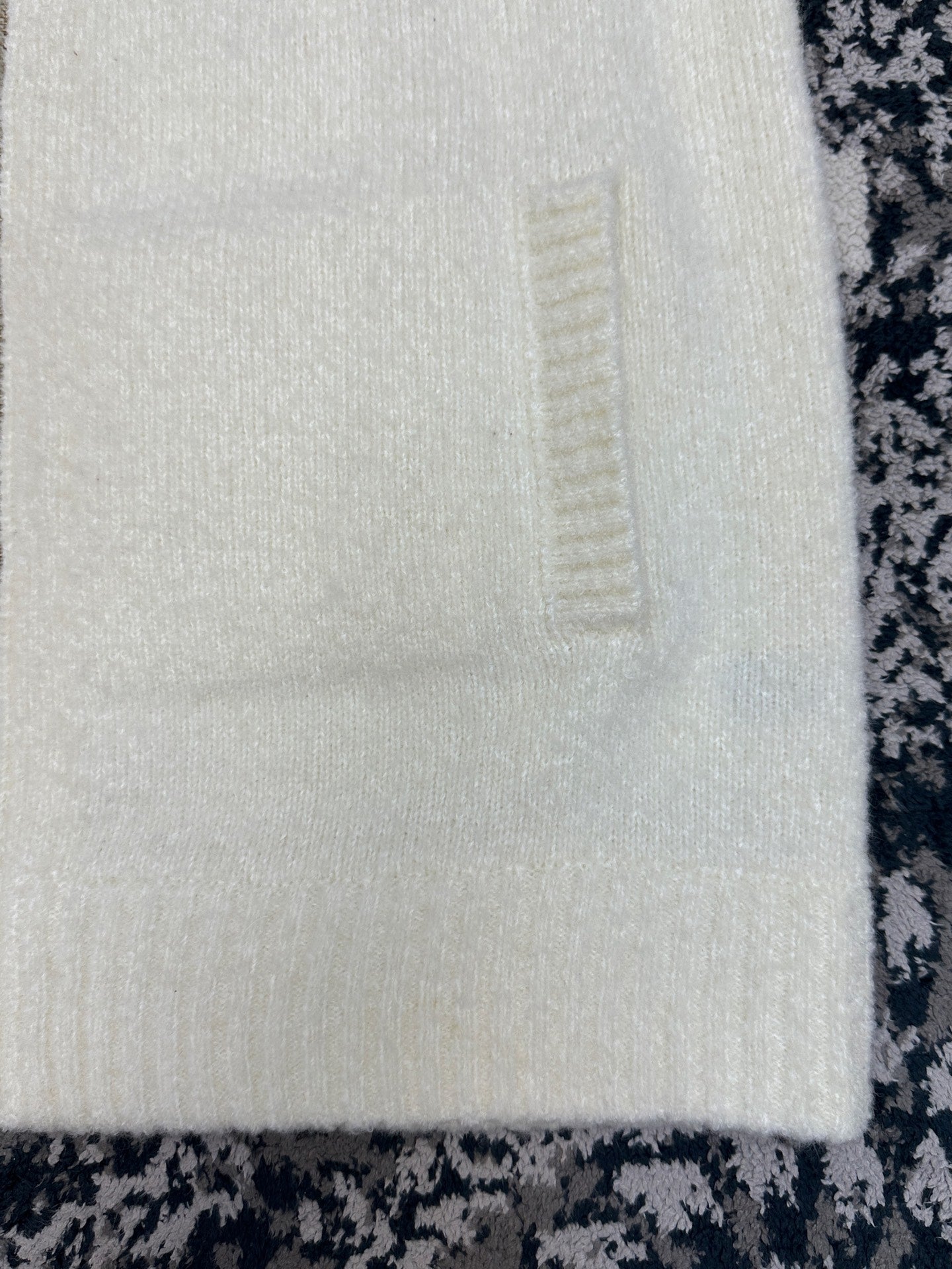 뉴 시즌 가디건 (New Season Cardigan)