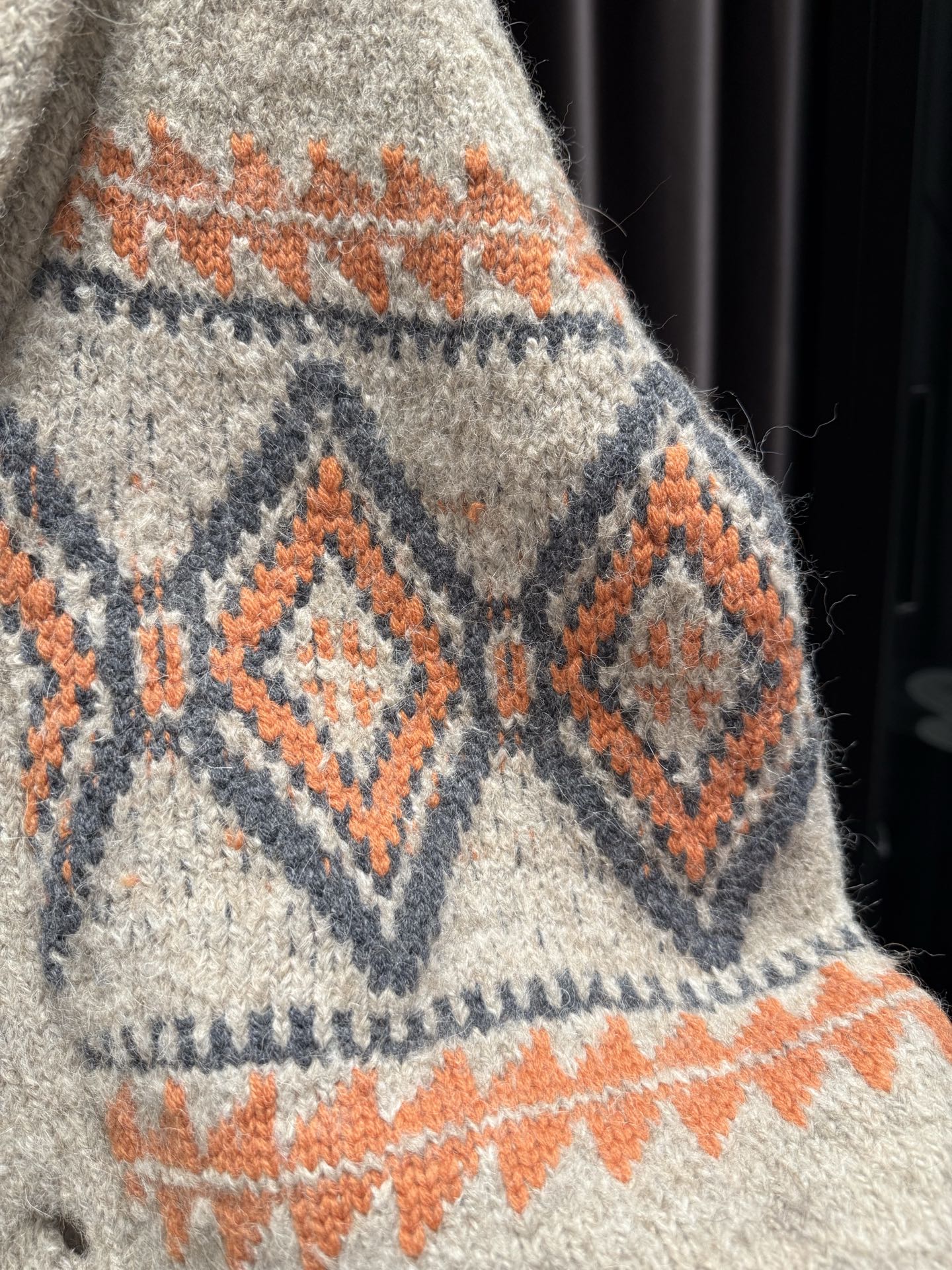알파카 울 가디건 (Alpaca wool cardigan)
