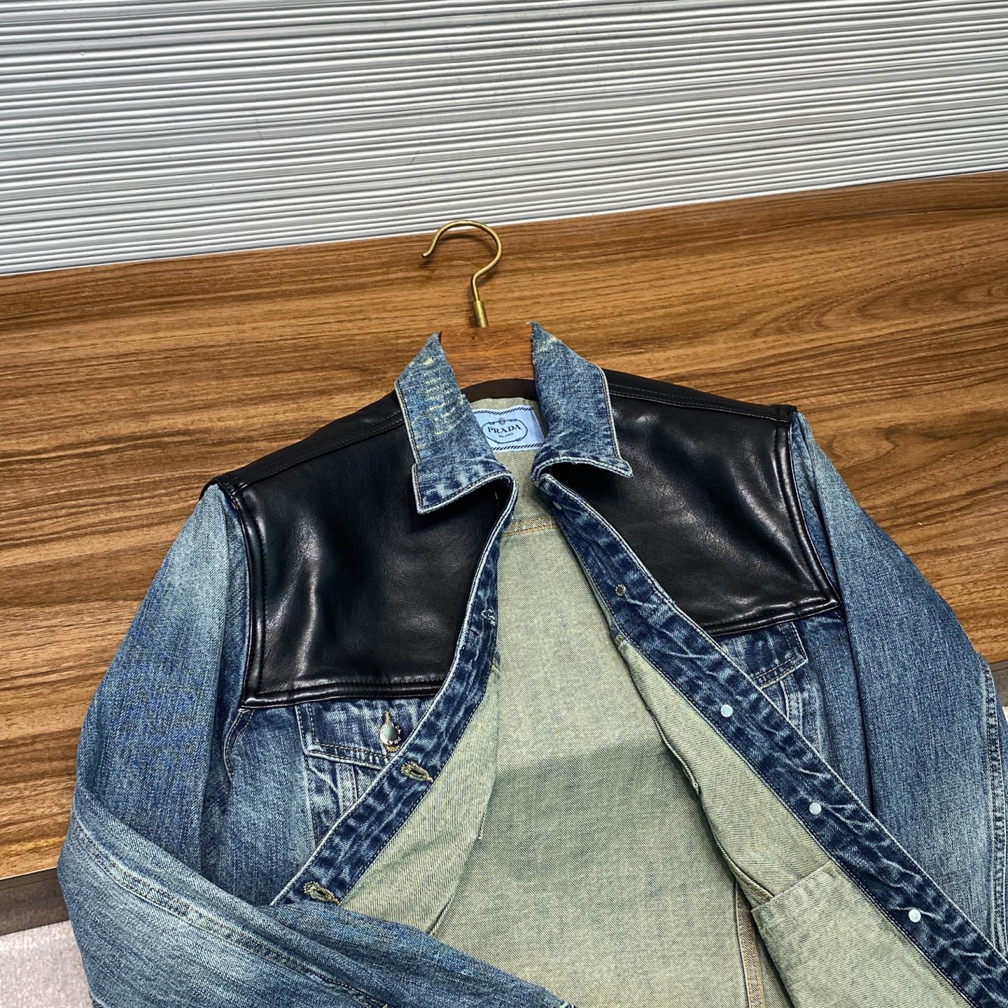 워시드 데님자켓 (Washed denim jacket)