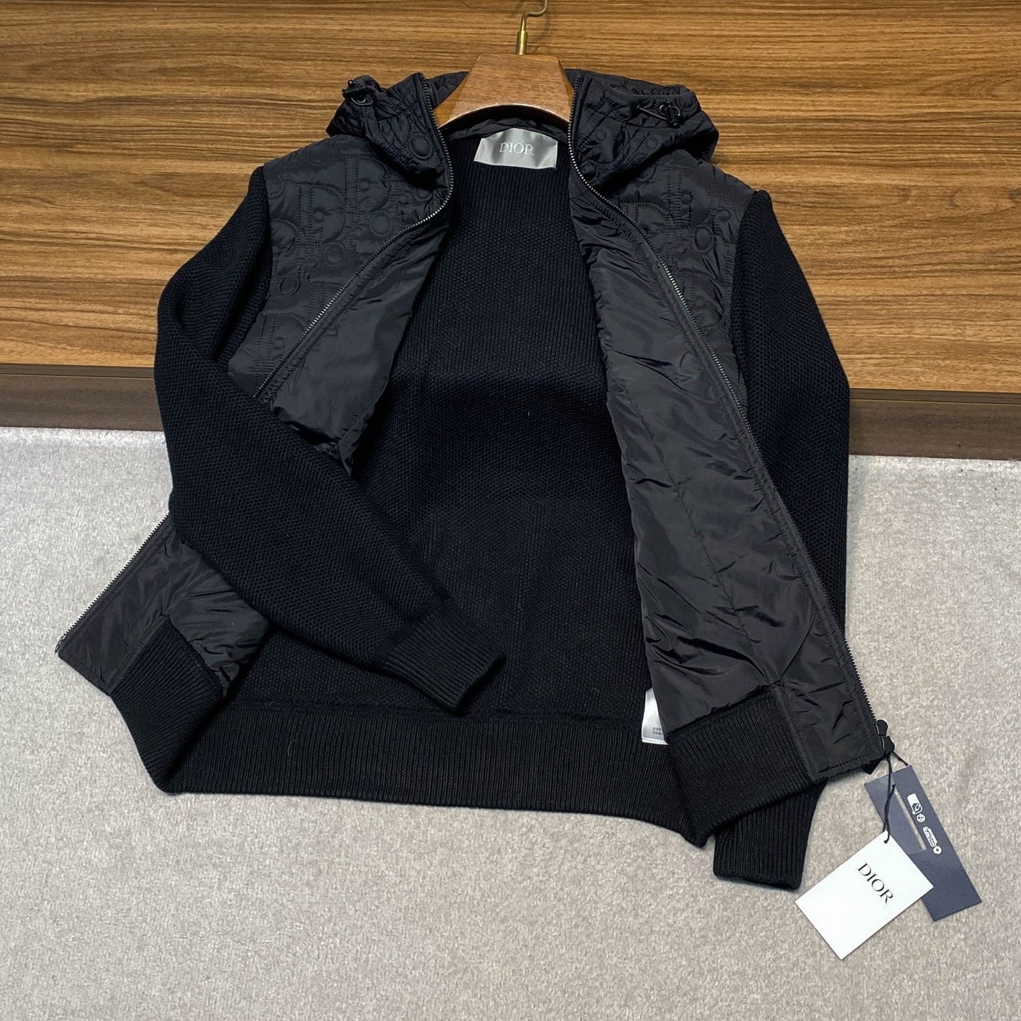 클래식 퀄팅자켓 (Classic quilted jacket)