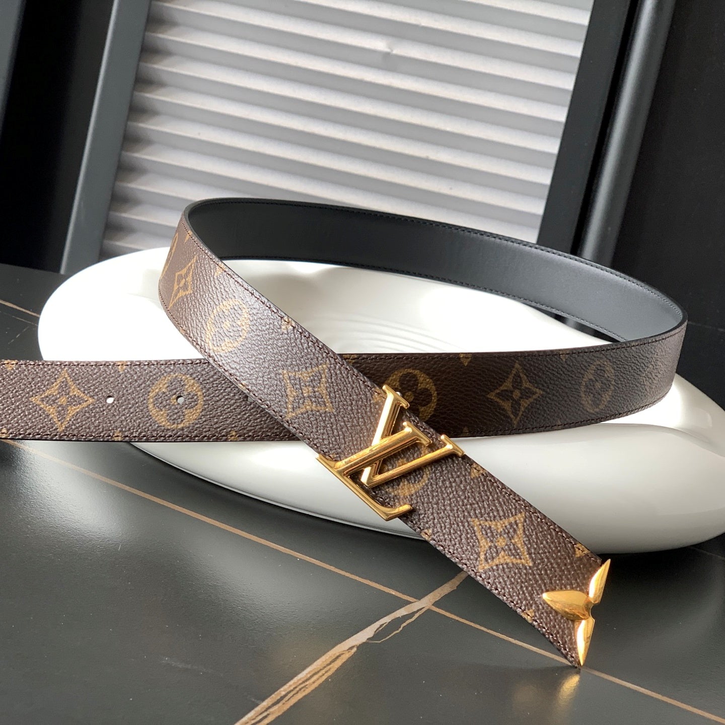 부티크 벨트 (boutique belt)