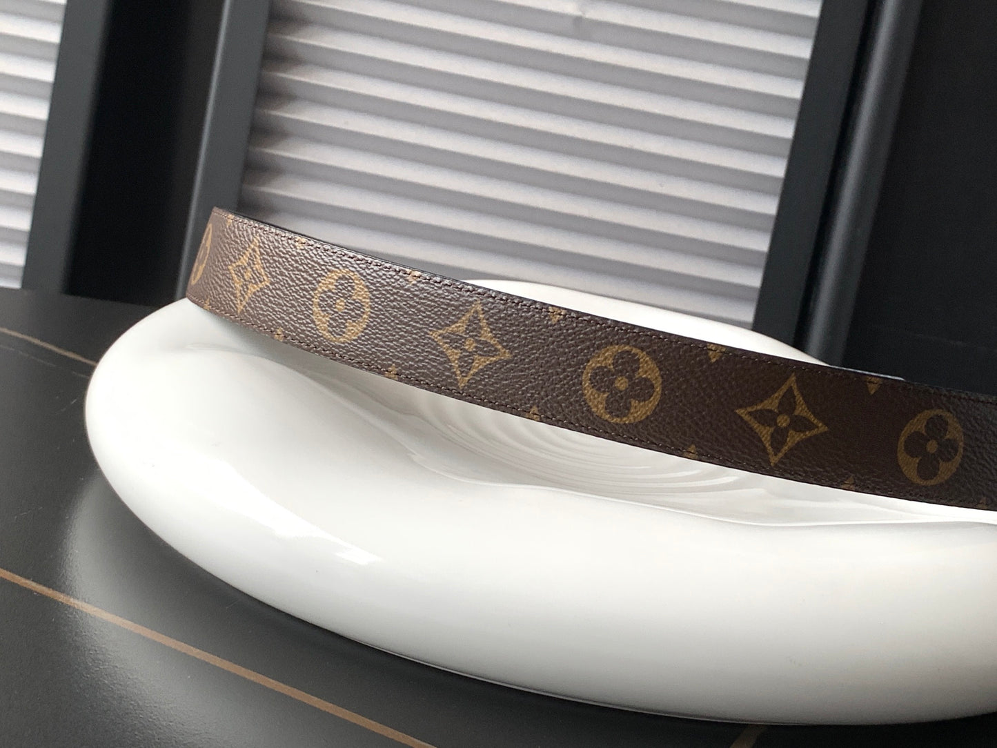 부티크 벨트 (boutique belt)