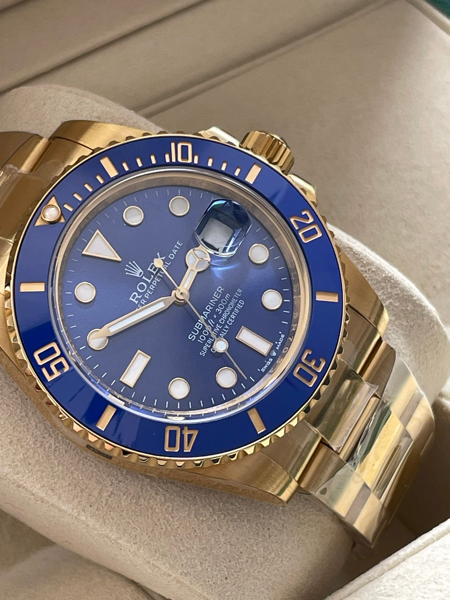 서브마리너 블루 (submariner blue)