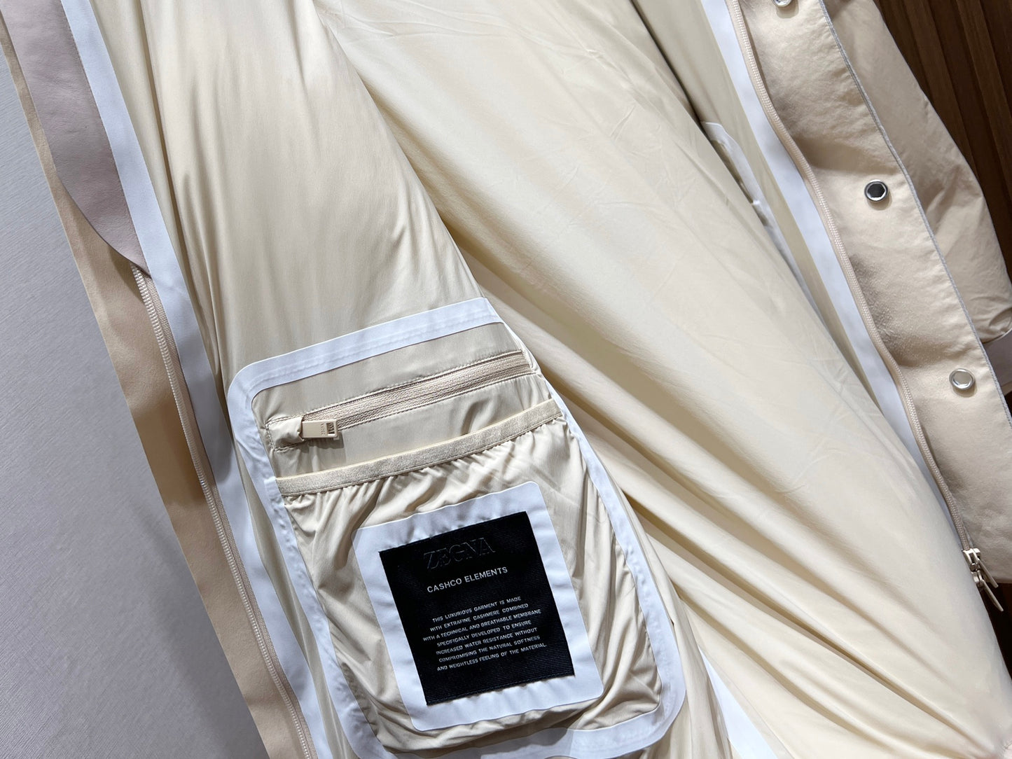 코어 다운 재킷 (core down jacket)