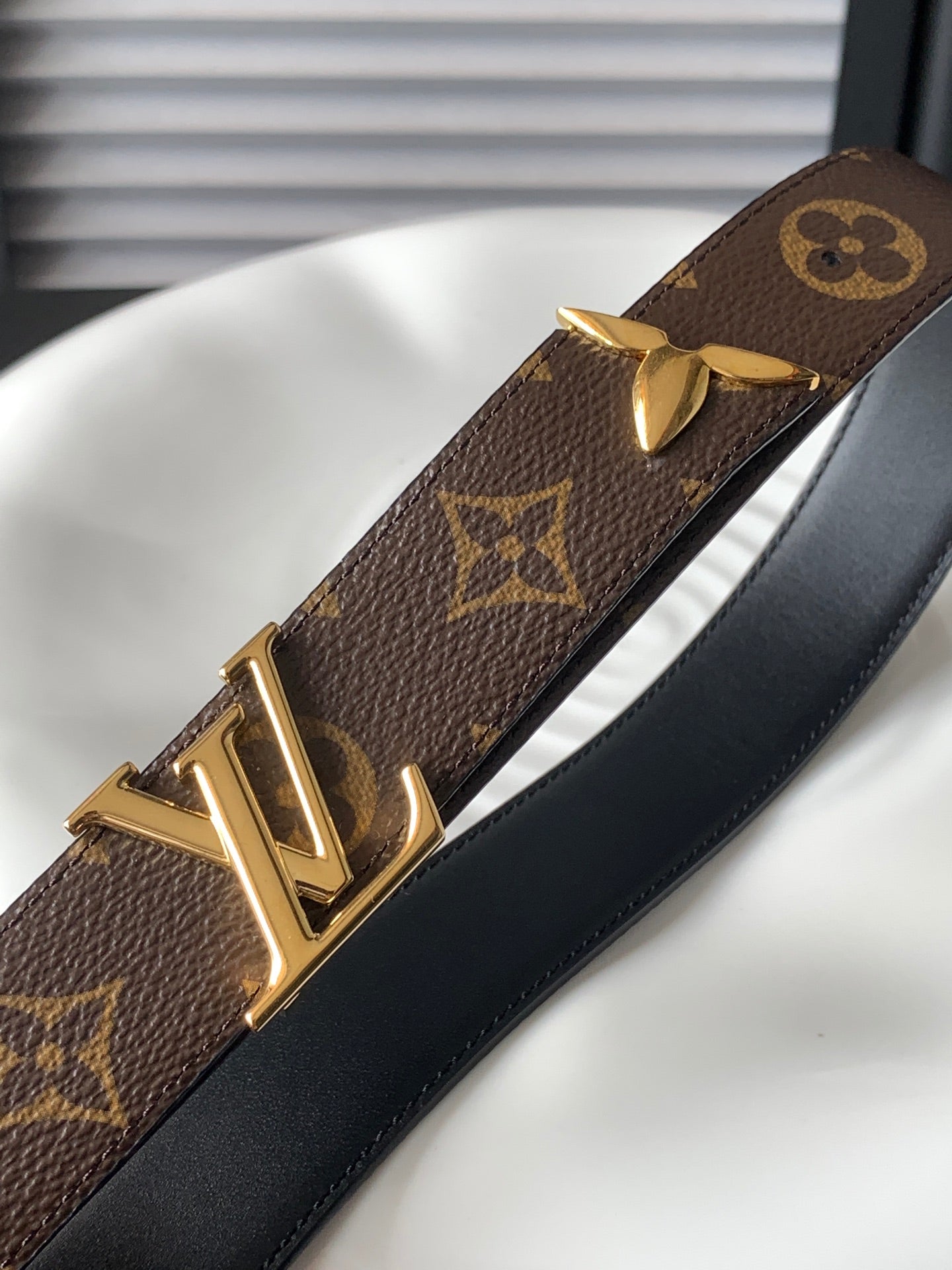 부티크 벨트 (boutique belt)