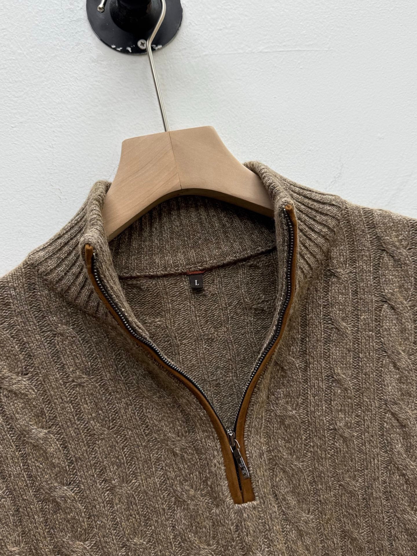 봄버 케이블 니트티 (Bomber Cable Knit Tee)