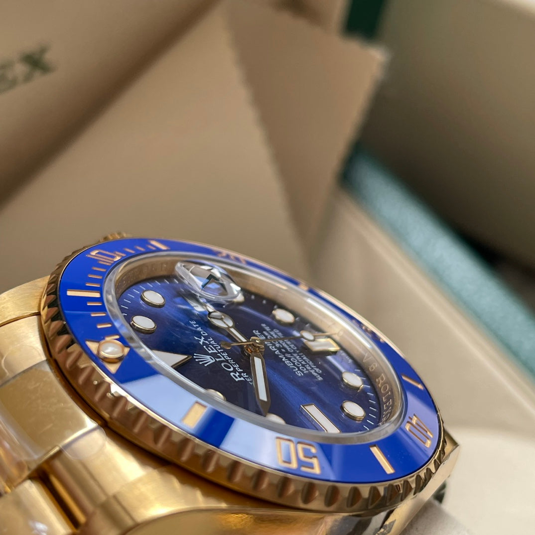 서브마리너 블루 (submariner blue)