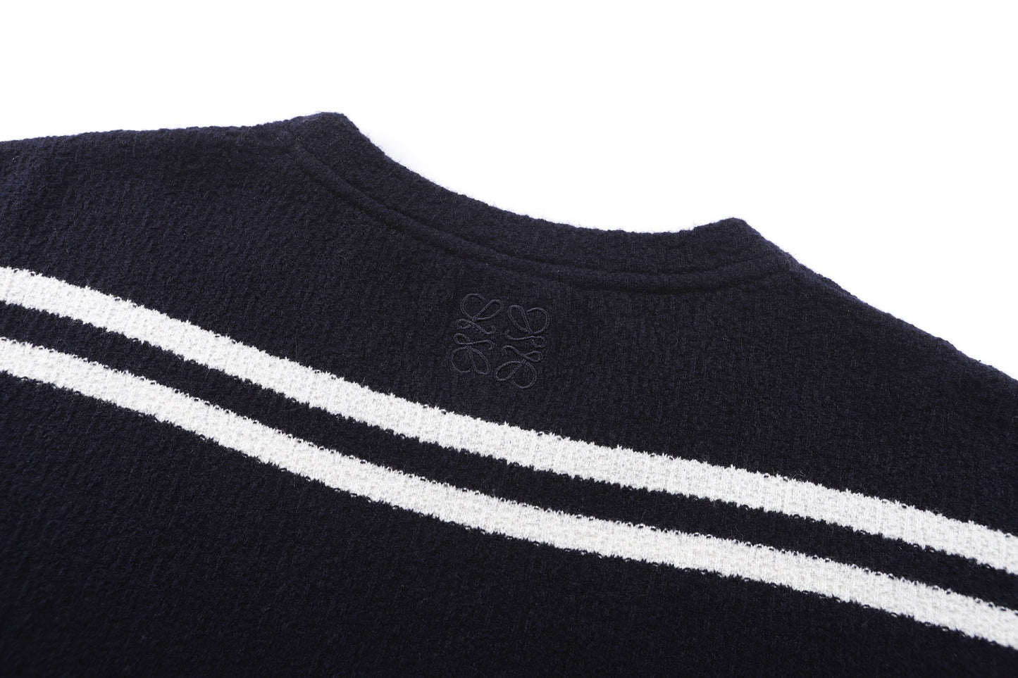 크루넥 티셔츠 (crew neck t-shirt)