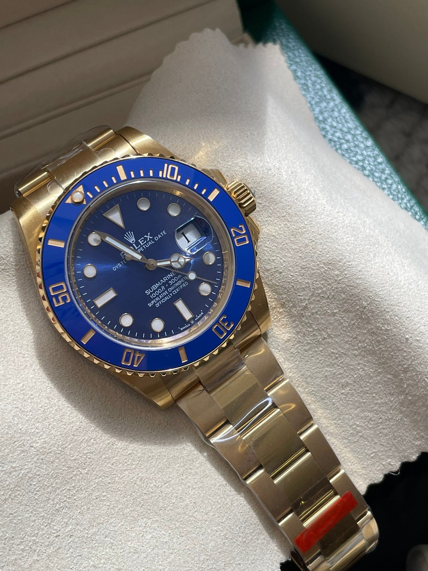 서브마리너 블루 (submariner blue)