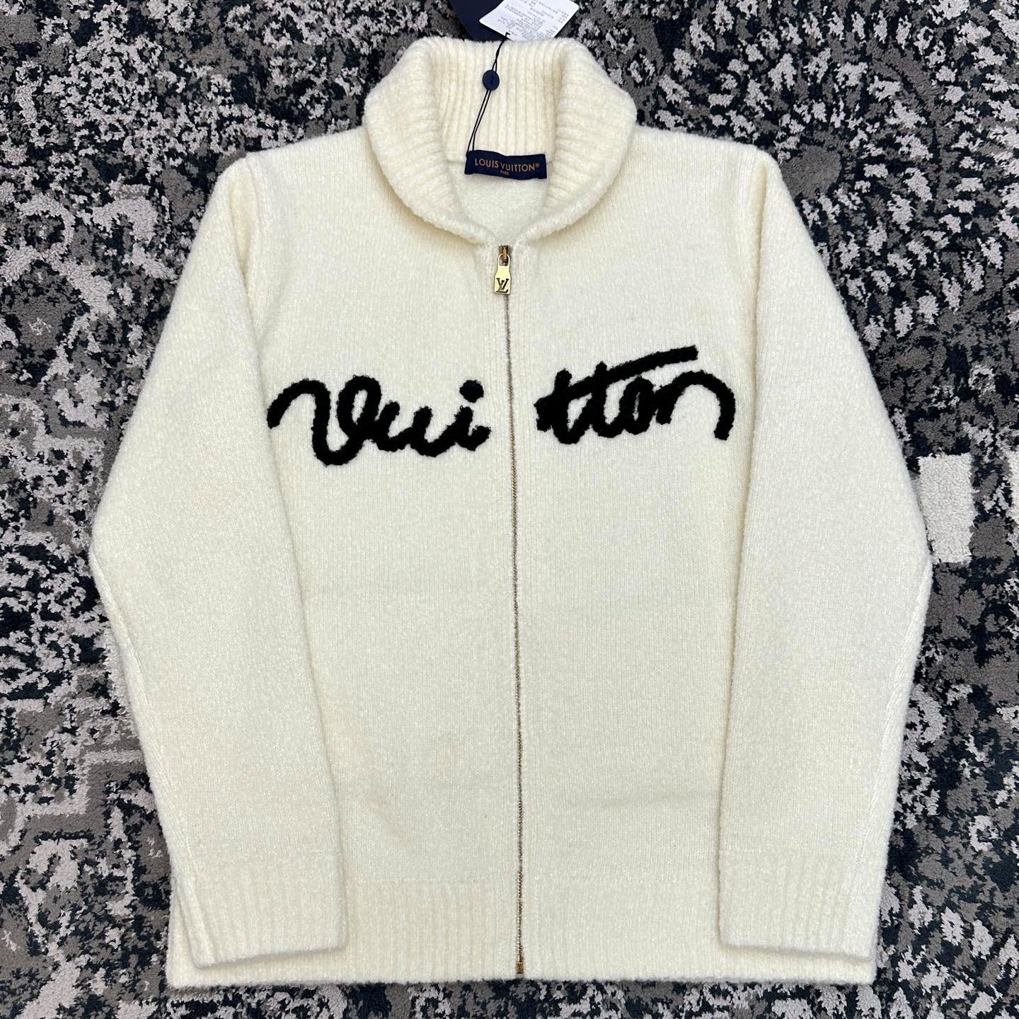 뉴 시즌 가디건 (New Season Cardigan)