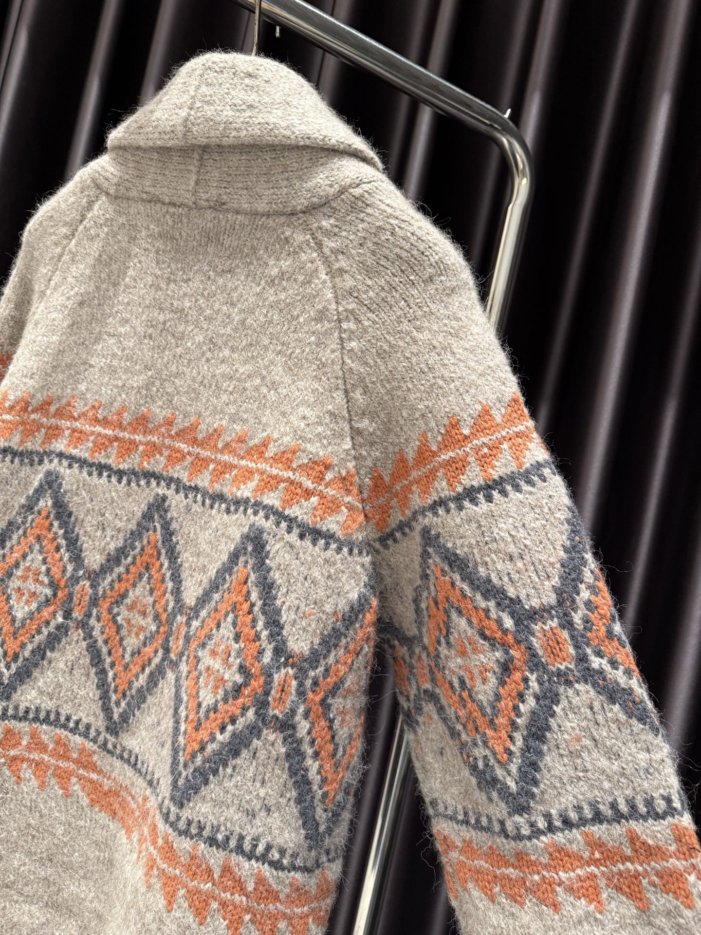 알파카 울 가디건 (Alpaca wool cardigan)